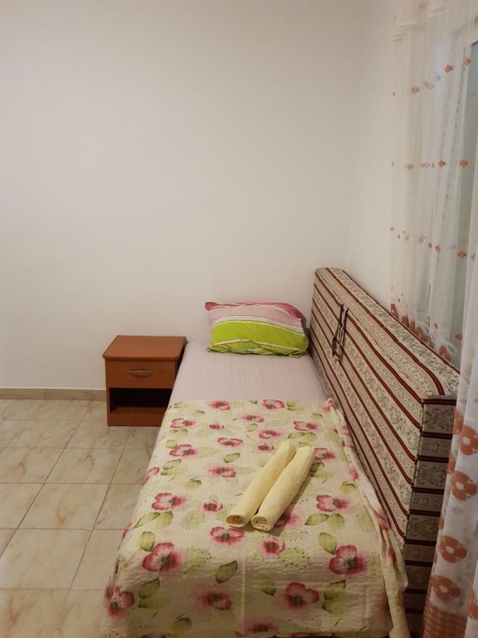 Apartmani Rosa Зубовичі Екстер'єр фото